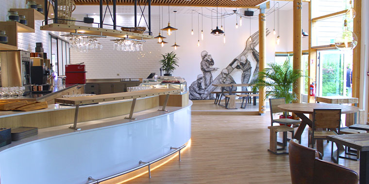 Découvrez le Restaurant du campus Manutan !