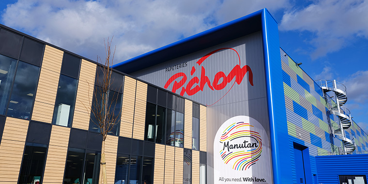 Le nouvel entrepôt des Papeteries Pichon à Veauche (42), emblème de l'innovation logistique du groupe Manutan